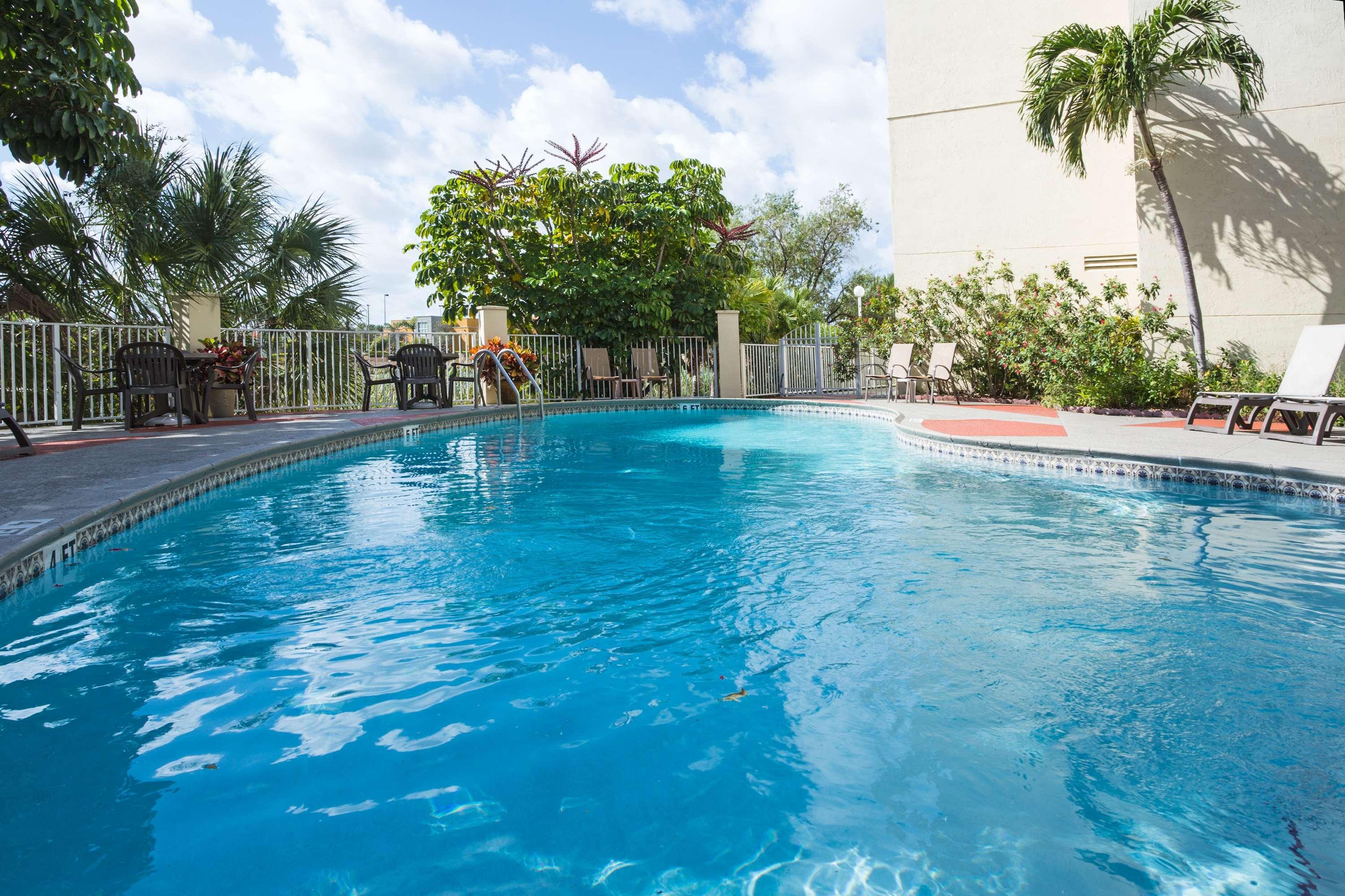 The Palms Inn & Suites Miami, Kendall, Fl 외부 사진